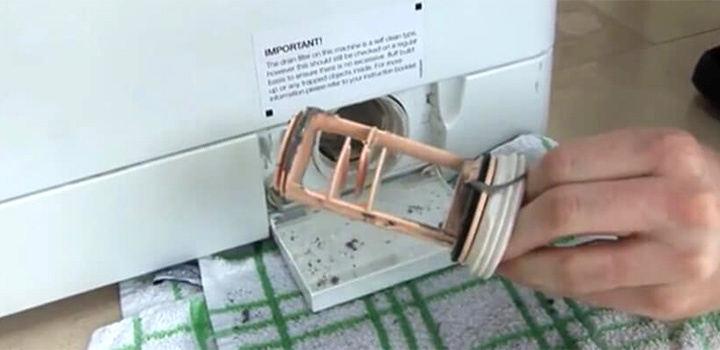 تمیز کردن فیلتر در ماشین لباسشویی